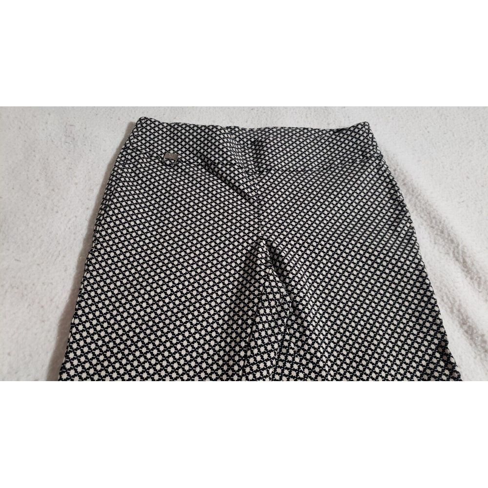 Rafaella Pull On Capri Pants Womens Size 6 Black White Pattern Stretch Comfort